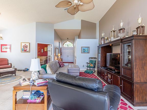 4th image of 1648 SE Ballantrae Blvd N