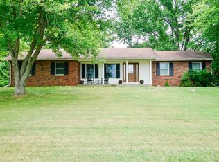 7384 Green Hedge Rd, Edwardsville, IL 62025