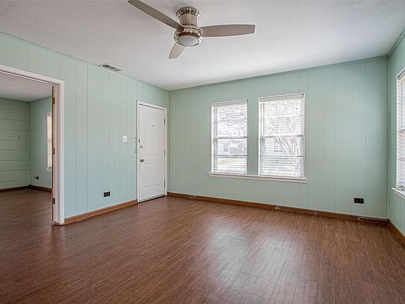 4th image of 2705 Marigold Ave