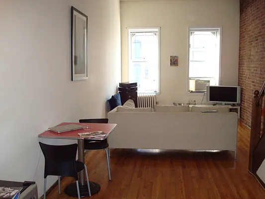 Rented by City Connections Realty | media 92