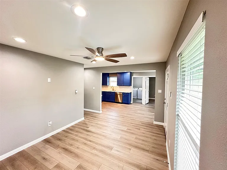 4519 Oak Shadows Dr — Photo 15
