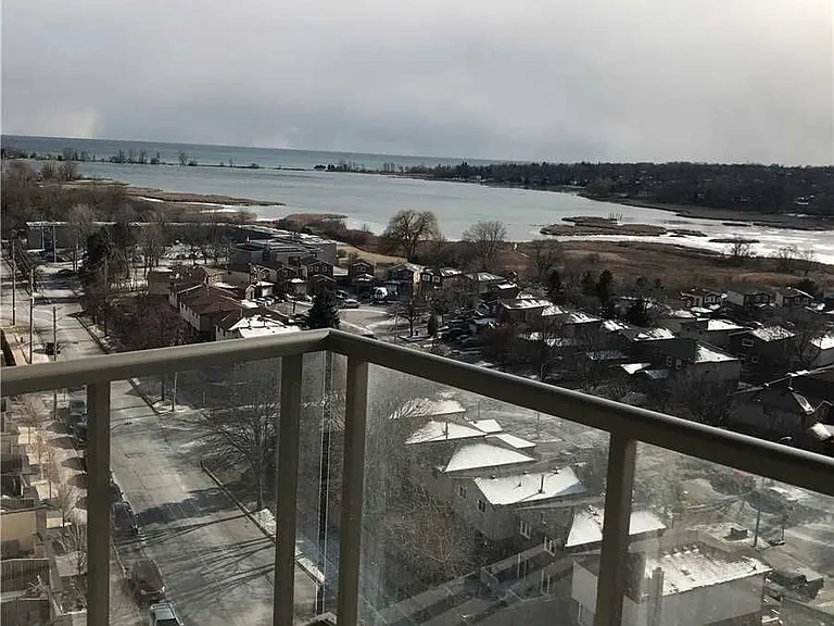 1215 Bayly St #1009 — Photo 3