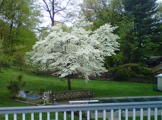 9 Amarillo Dr, Nanuet, NY 10954