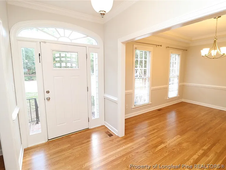 107 Hardaway Ct — Photo 3