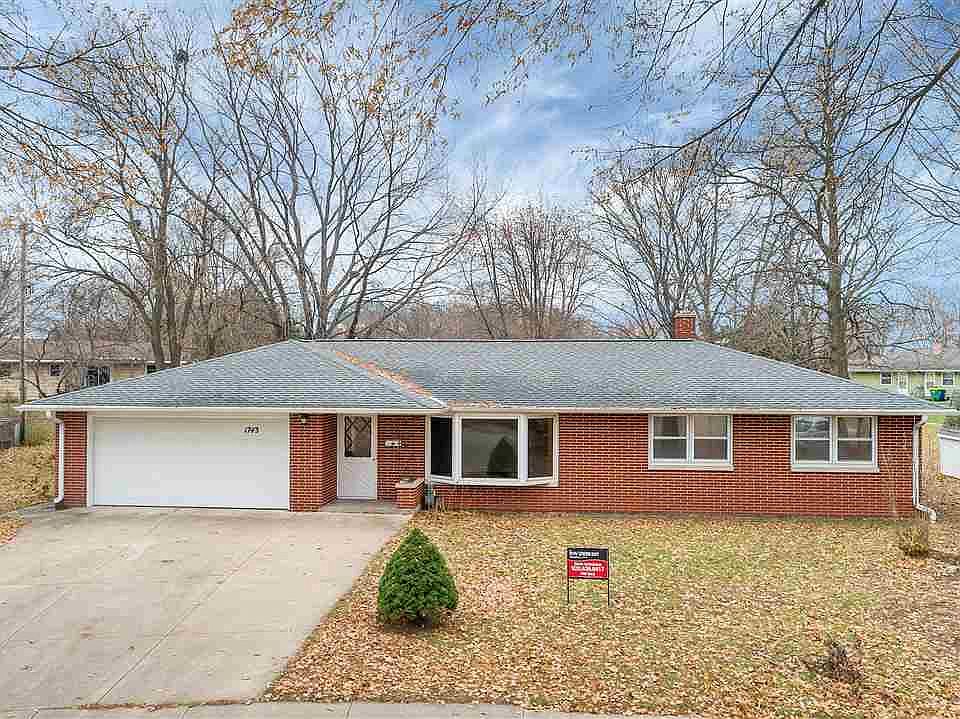 1st image of 1743 Chateau Dr