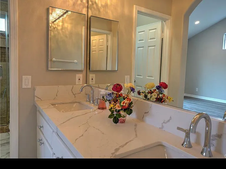 143 Matisse Cir #64 — Photo 8