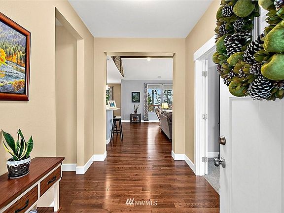 5th image of 13821 11th Ave NW