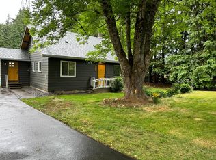 515 NW Forest Ln, Cascade Locks, OR 97014