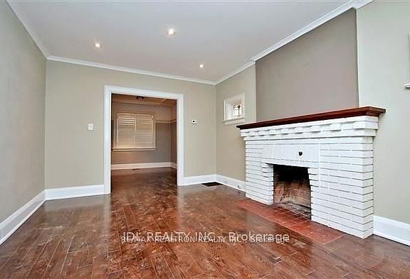 4th image of 23 Bowood Ave