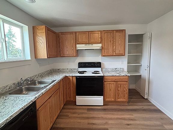 5th image of 1209 E 10th St APT A