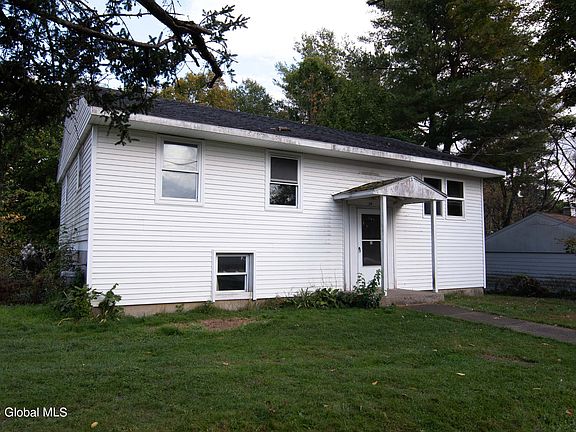 2nd image of 54 Myrtle Street