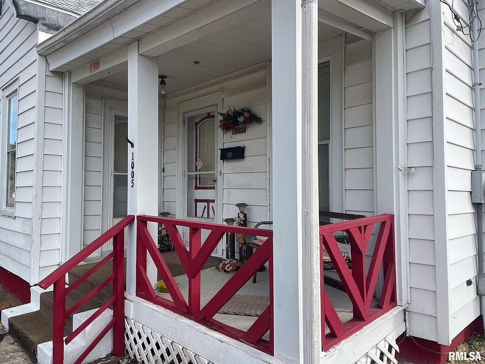 2nd image of 1005 E Lafayette Ave
