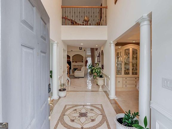 4th image of 2648 Stockbridge Way