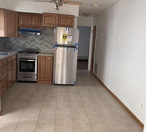 5th image of 9 Elwood Ave Floor 1