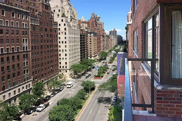 Sold by Fox Residential Group | media 10