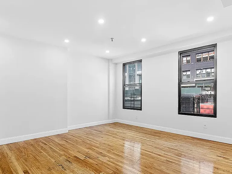 544 6th Ave #2 — Photo 8