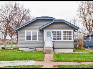 822 Richardson Ct, Cheyenne, WY 82001