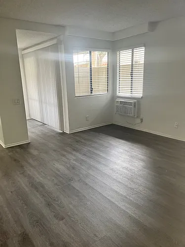 Floor plan 202