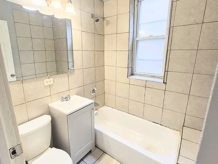 6622 S Saint Lawrence Ave #2 — Photo 8
