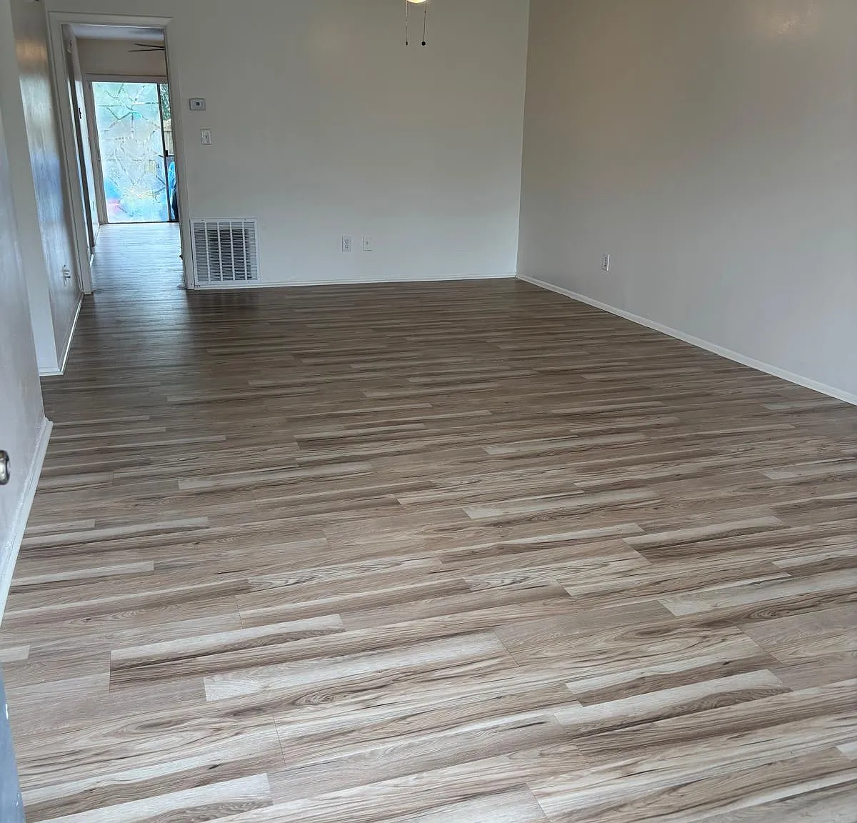 8106 Woodduck Dr — Photo 2