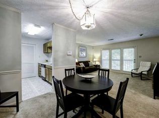 418 Tuxworth Cir, Decatur, GA 30033