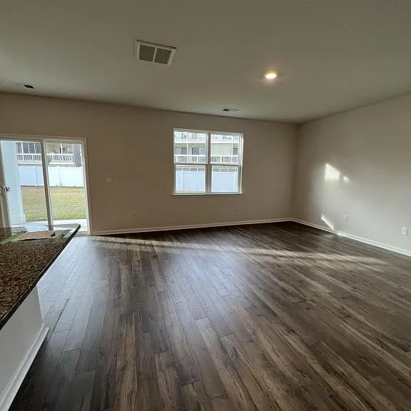 181 Kelsey Ct — Photo 11