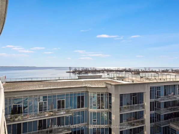 58 Marine Parade Dr #606, Toronto, ON M8V 4G1