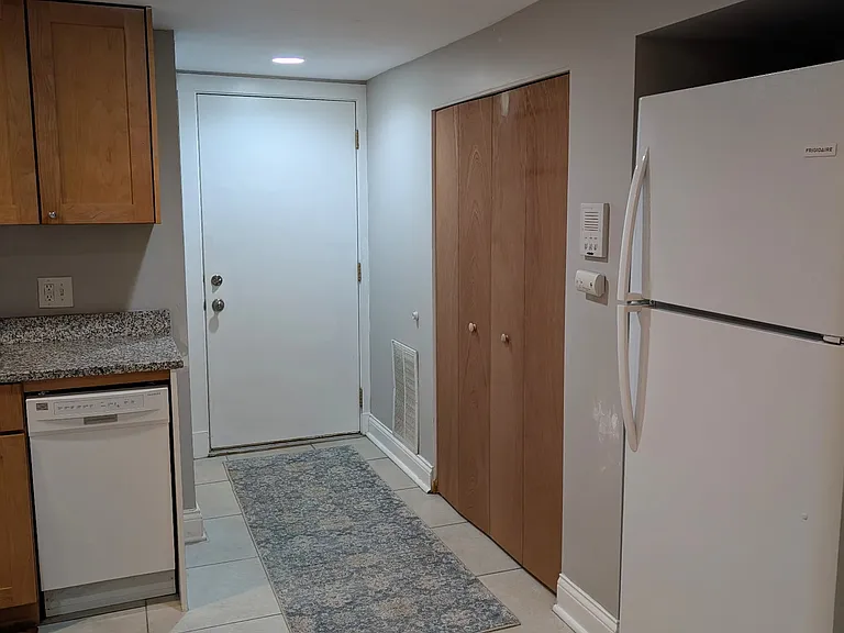 4523 N Troy St #GARDEN — Photo 5