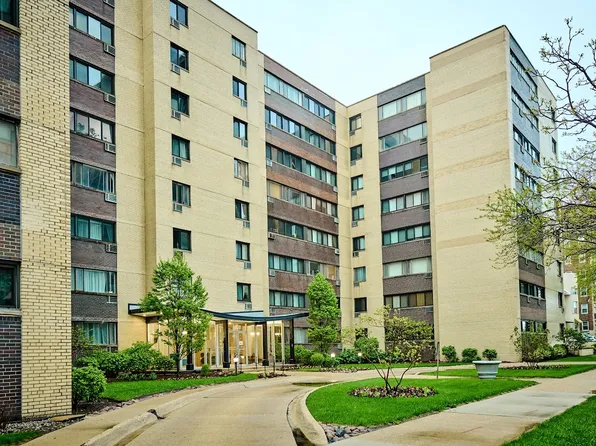 6300 N Sheridan Rd APT 112, Chicago, IL 60660