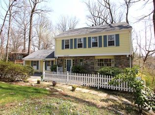 5541 Mohican Rd, Bethesda, MD 20816