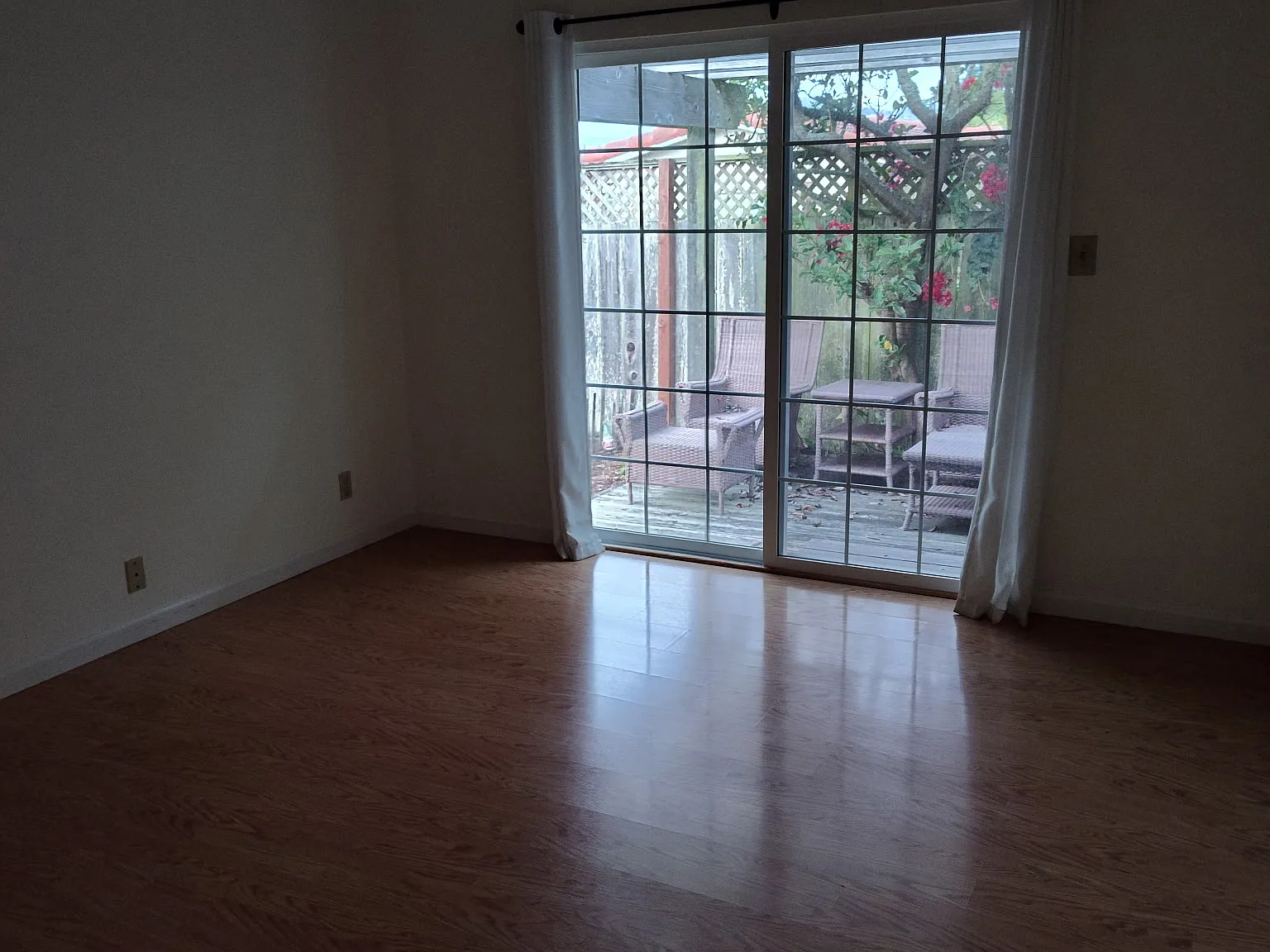 3 bed, 1560 sqft, $4,750 — Photo 2