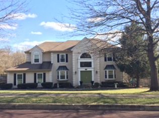 3042 Peacock Dr, Audubon, PA 19403