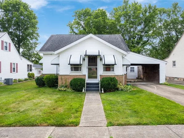 243 Jacob St NE, Navarre, OH 44662