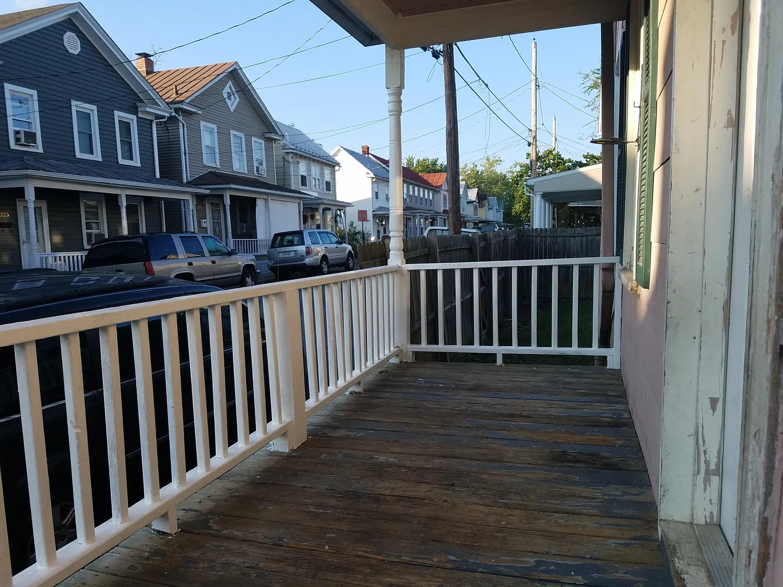 3 bed, 1152 sqft, $1,700 — Photo 2
