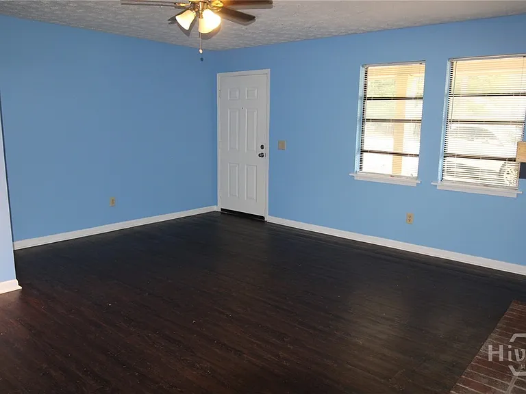 105 Bristlecone Ct — Photo 4