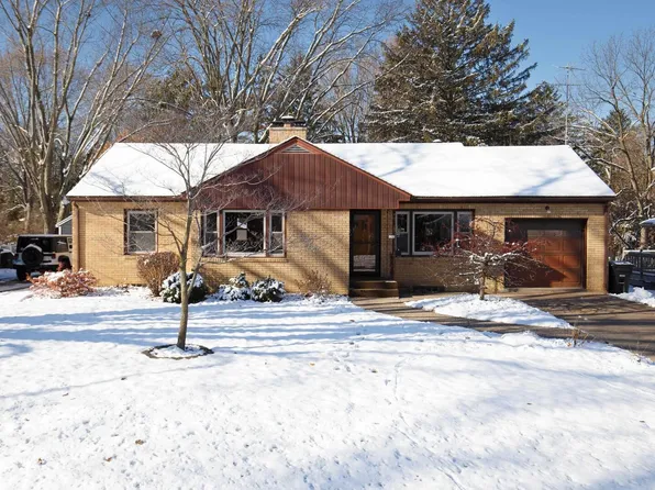 1809 36th St, Moline, IL 61265