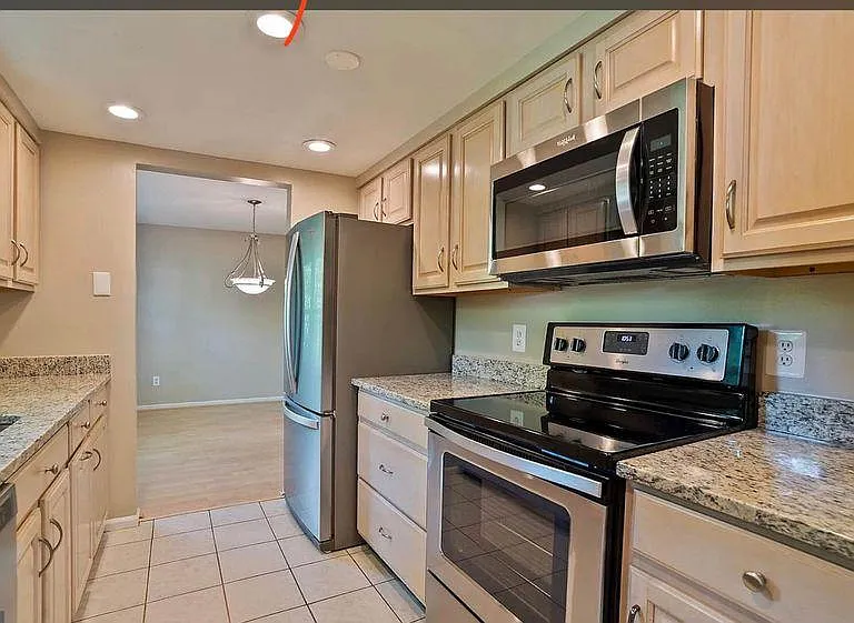 Longhorn Dr — Photo 1
