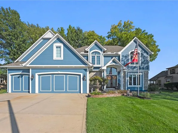 9205 N Flora Ave, Kansas City, MO 64155