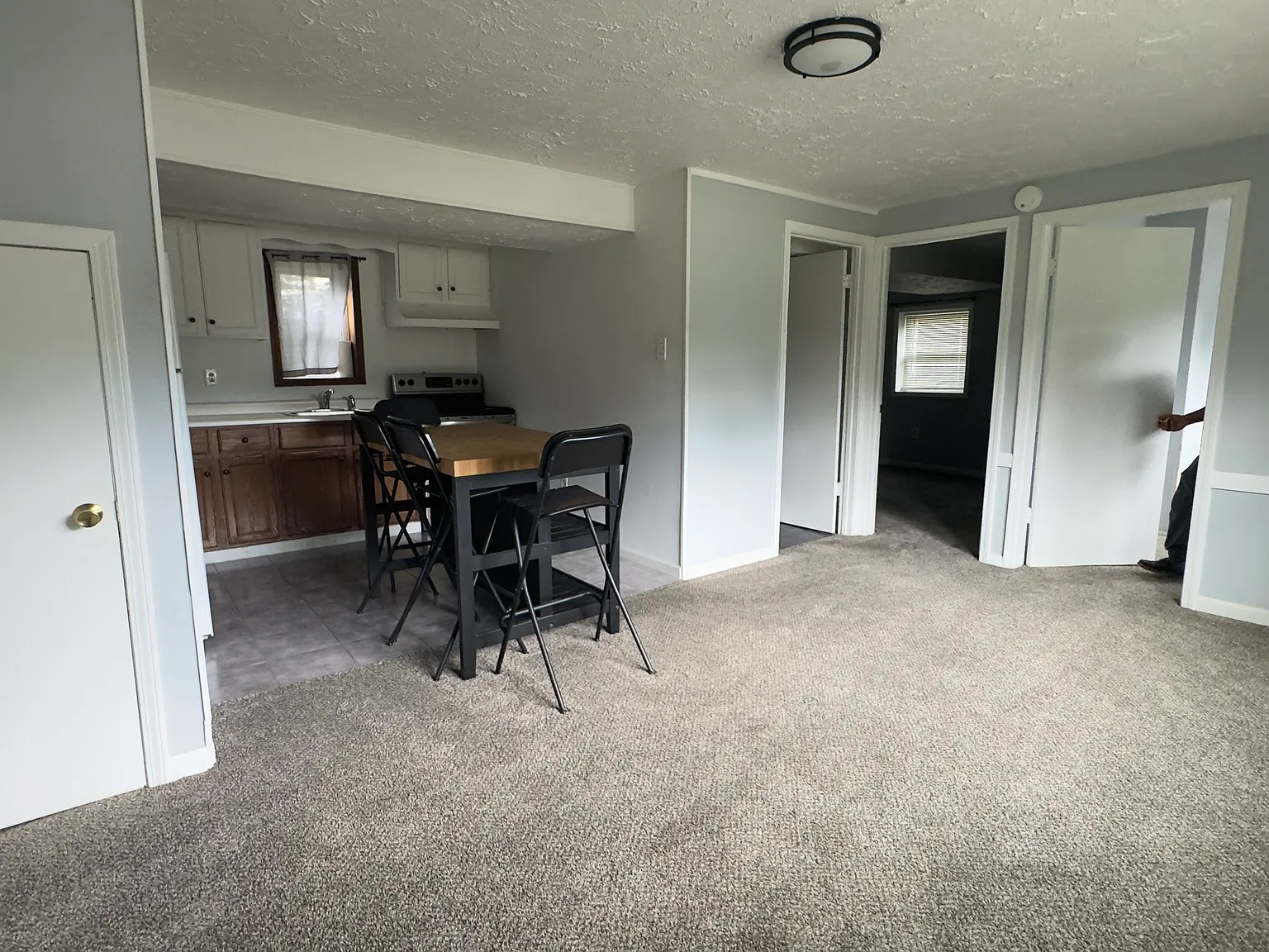 1 bed, $700 — Photo 2