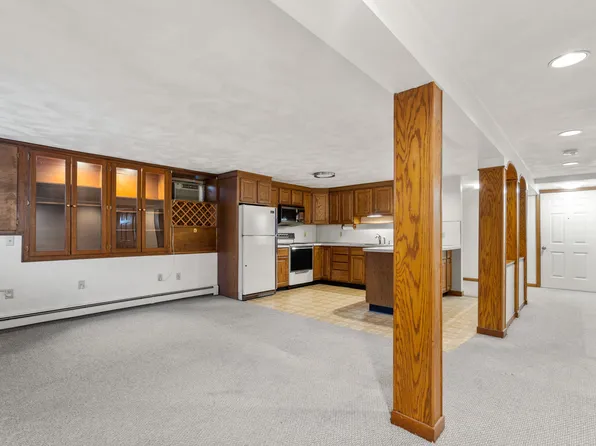 186 Linwood Ave #B, Newton, MA 02460