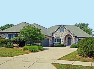 920 Abbey Rd, East Lansing, MI 48823