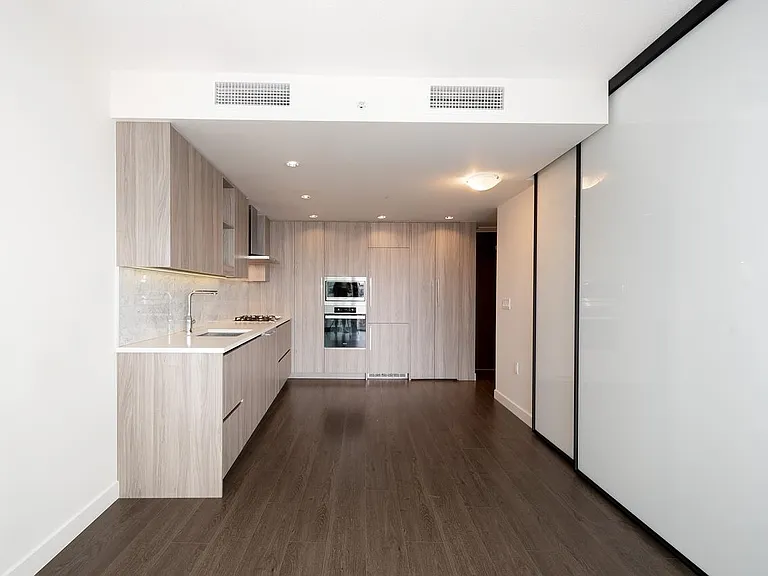 89 Nelson St #2403 — Photo 11