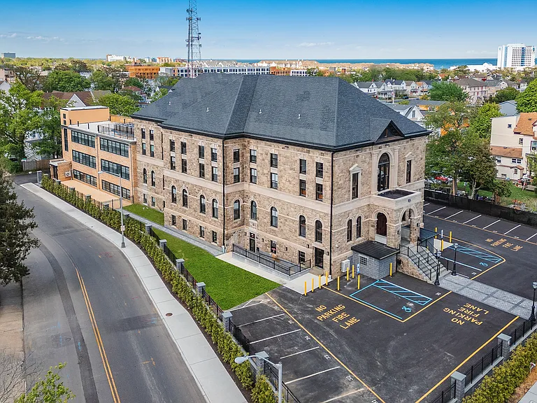 Star of the Sea Apartments — Photo 38