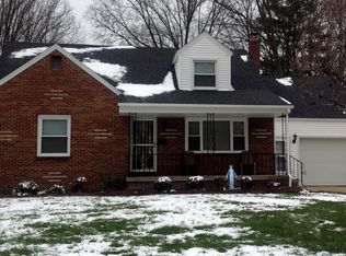 3814 Loma Vista Dr, Youngstown, OH