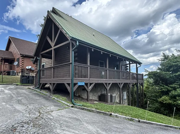 1482 Red Cedar Ln #64, Sevierville, TN 37876