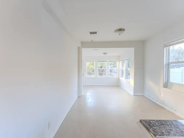 521 S 24th Ave — Photo 13