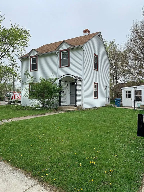 1059 Pearl St photo 1