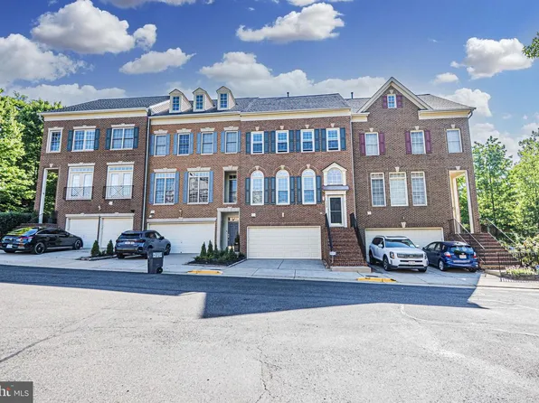 5448 Edsall Ridge Pl, Alexandria, VA 22312