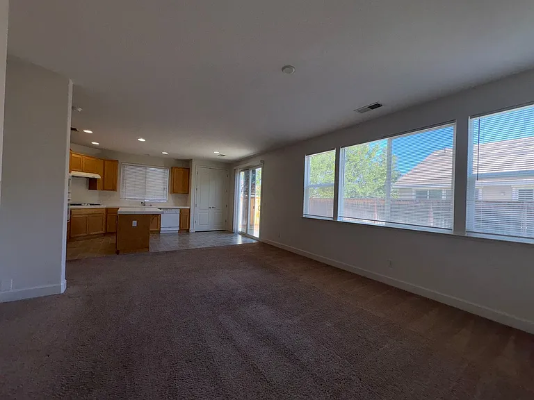 100 Mount Adams Cir — Photo 14