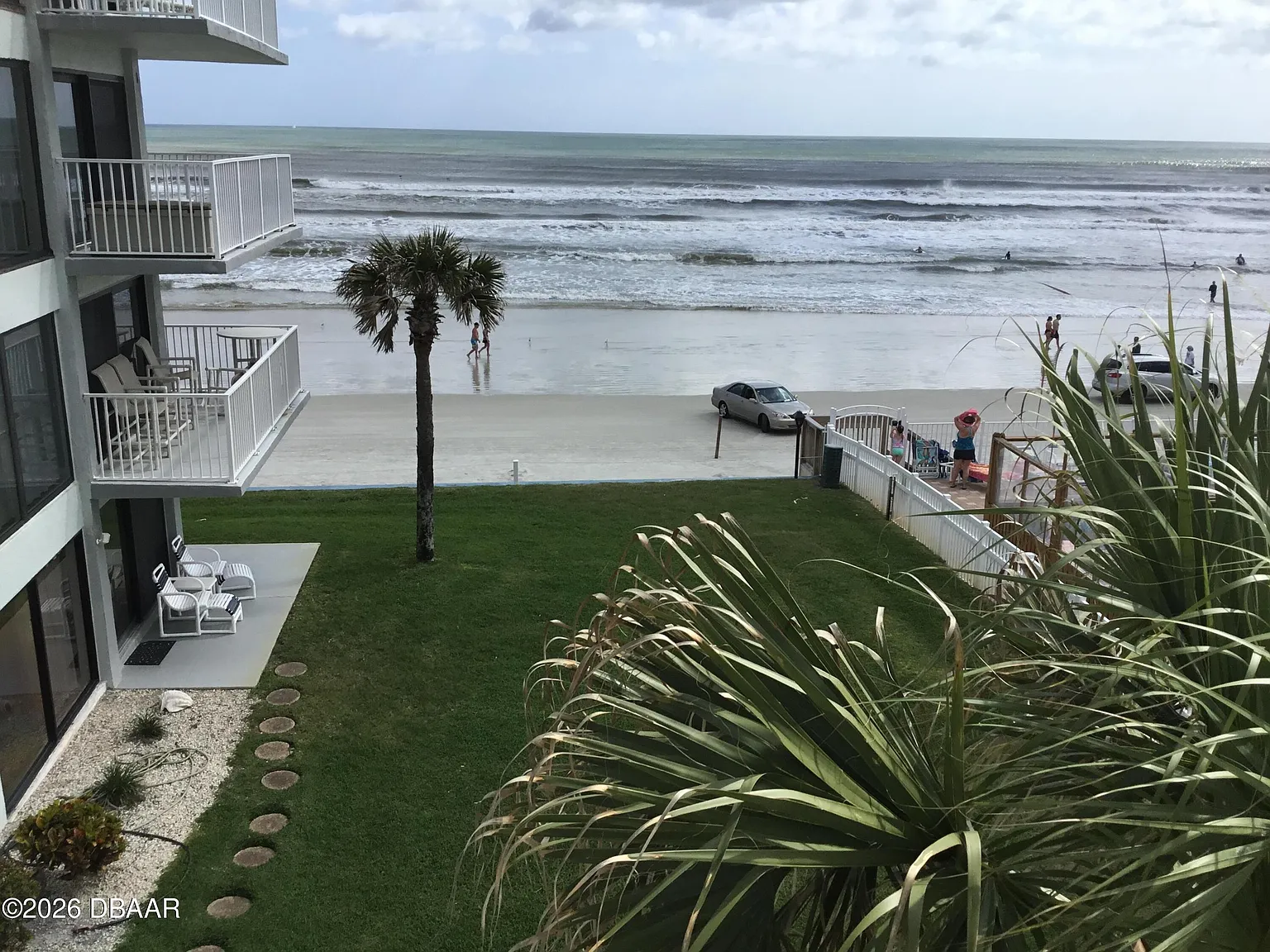 2 bed, 2.0 bath, 1080 sqft, $4,500 — Photo 3